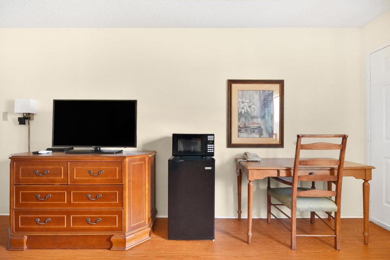 Americas Best Value Inn Lockhart Tx Exteriér fotografie