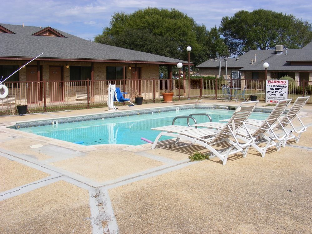 Americas Best Value Inn Lockhart Tx Exteriér fotografie