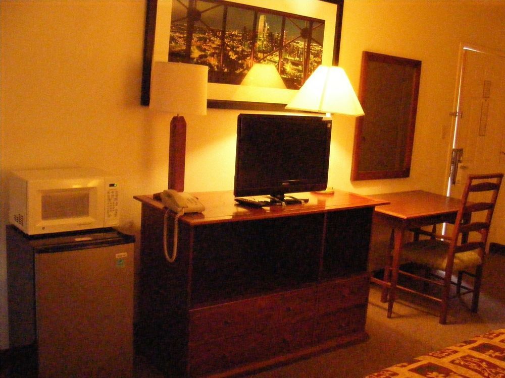 Americas Best Value Inn Lockhart Tx Exteriér fotografie
